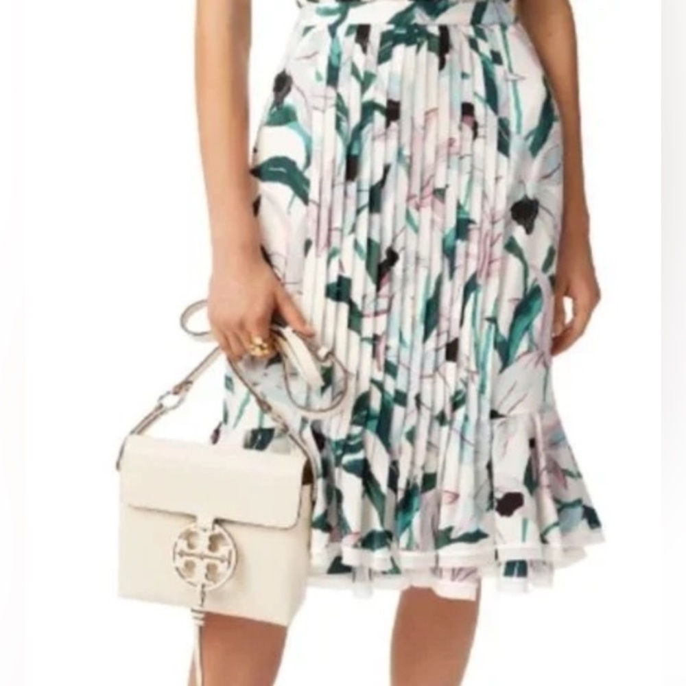Tory Burch Louisa Silk Printed Ruffle Skirt in Ivory Desert Bloom size 8 EUC